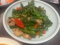 -川流不息·地道川菜·小龙虾(松东路店)