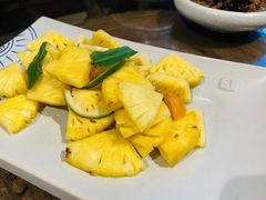 青柠拌菠萝-云海肴·汽锅鸡·云南菜(天山百盛优客店)