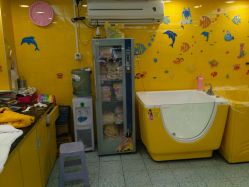 -爱婴岛·婴儿游泳馆(广州市妇幼医院店)