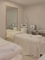 -LORI SPA洛丽汇 美肤抗衰SPA中心