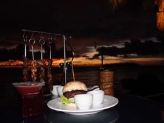 -Sunset Bar(丹绒亚路香格里拉店)