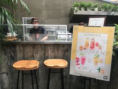 -HIGH FIVE哈福手工汉堡(桂林路店)