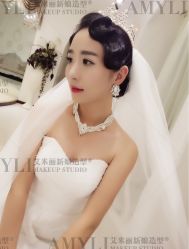 -艾米丽婚纱礼服