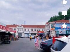 -上海龙吴水胜海发市场