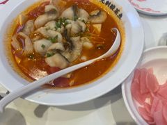 -渝是乎酸菜鱼·川渝小炒(新世界百货望京店)