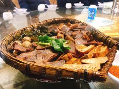 卤菜拼盘-灶东家民间菜(回兴店)