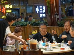 -三亚火车头万人海鲜广场