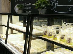 面包甜点陈列柜-超港·蛋糕面包(芜湖步行街店)