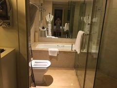 -上海佘山世茂艾美酒店
