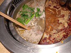 -季季红火锅(柳州城中万达二店)