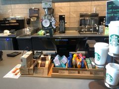 -星巴克(天津东江道香年广场店)