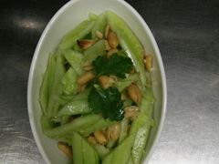 -多嘴超级肉蟹煲(欧亚卖场店)