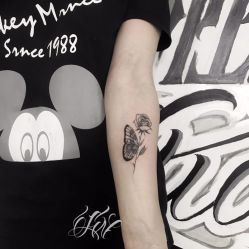 -SNOW TATTOO STUDIO