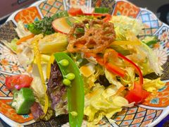 -铭牛烧肉·和牛海鲜自助(高新月牙湖店)