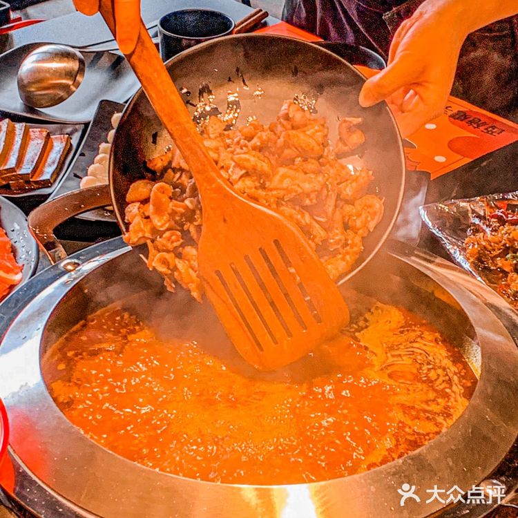 成都首家🆘🐰魔芋兔火锅🍲来了,兔兔这么可爱,一定要吃哇