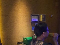 -K+全国连锁KTV(绿地缤纷天地店)