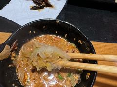 -果松木炭酸菜铜火锅·外婆参鸡汤