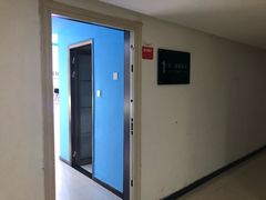 -提一眼镜·蔡司·依视路(小寨店)