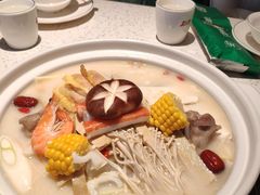 -三人行骨头王火锅(长寿店)