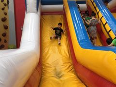 -蒙特利亲子乐园