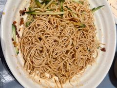 -肥肥虾庄·金牌油焖大虾(杨园滨江时代walk店)