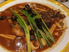 葱烧鱼头（半只）-热河食府(中山路店)