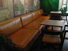 -壹点灵·心理咨询中心(中山公园店)