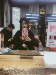 -镁连社·美联社