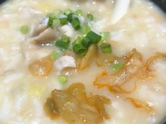 罐罐肥肠豆汤饭-皇城坝小吃(科华成都王府井购物中心店)