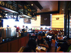-西西弗书店&矢量咖啡(静安大悦城店)