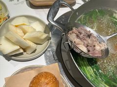 -左庭右院鲜牛肉火锅(七宝领展广场店)