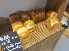 -沁屋面包店(人民东路店)