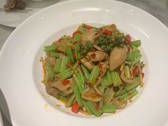 -雀蓝川菜(奥体广场店)