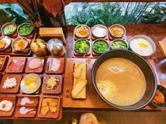 -银米·云南传统过桥米线(双廊黑金冠店)