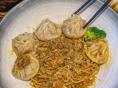 -馋三尺蟹粉小笼(人民广场店)