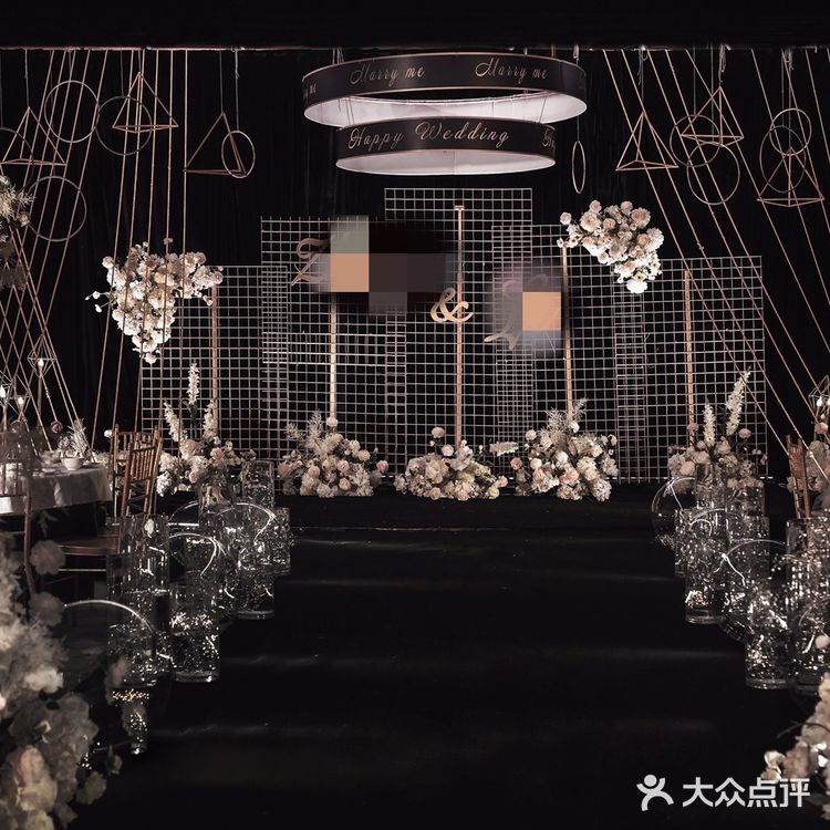 现在回想起备婚的种种经历，还是感觉到幸运与高兴