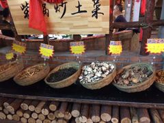 自助取餐区-鱼窝棚柴火铁锅炖(富山屯店)