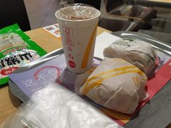 -麦当劳(十字街店)