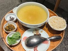 蒙自过桥米线-一坐一忘云南菜(北京skp店)