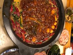 -黄潇洒老火锅(九眼桥宏济巷店)