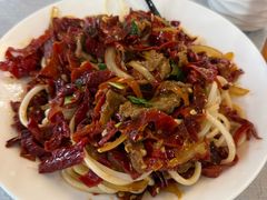 辣皮子炒肉拌面-汗腾格里·风味餐厅(新疆驻京办店)