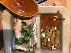 -亮亮面馆(经六路店)