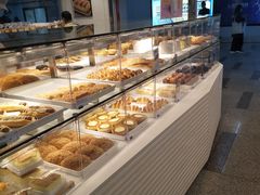 面包甜点陈列柜-BreadTalk面包新语(长寿路地铁站店)