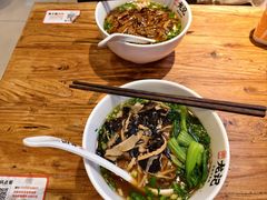 -湘人龙记老长沙米粉(鸟巢店)