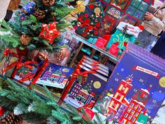 -VENCHI 闻绮(北京国贸商城店)