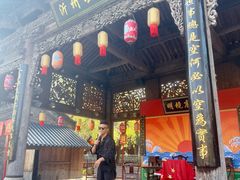 -雪山彩虹谷景区
