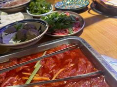 -洱火云南酸菜牛肉火锅(石景山当代商城店)