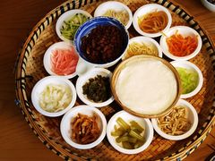 -包整·丝娃娃(一览甲秀楼风景店)