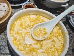 招牌虾黄豆腐-南京大牌档(青岛万象城店)