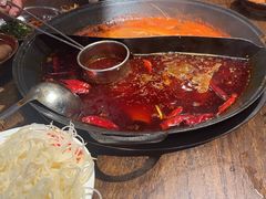 -萍姐火锅·公路夜市(武汉首店)